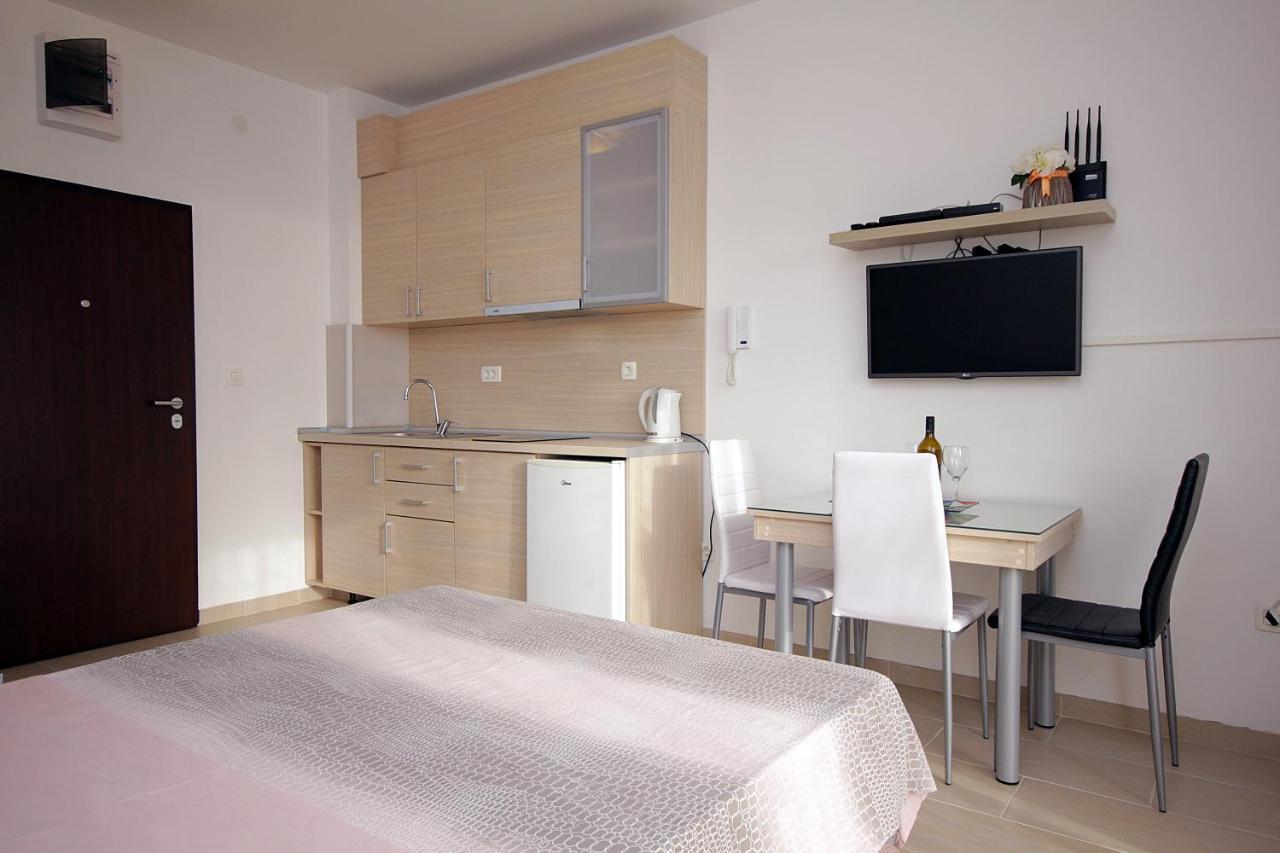 Apartments Residence Dj Petrovac Ngoại thất bức ảnh