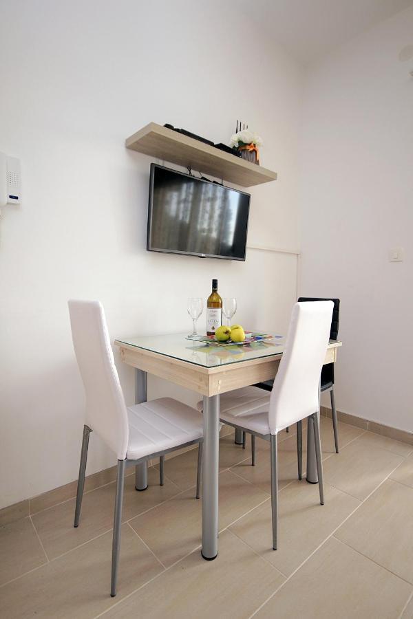 Apartments Residence Dj Petrovac Ngoại thất bức ảnh