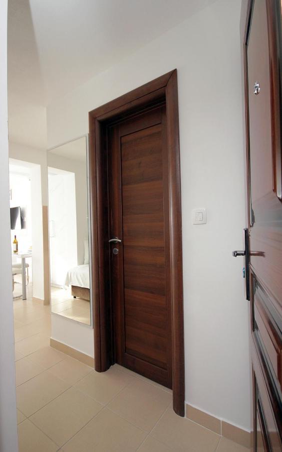 Apartments Residence Dj Petrovac Ngoại thất bức ảnh