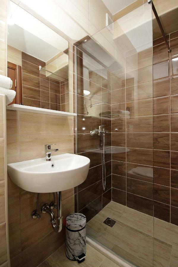 Apartments Residence Dj Petrovac Ngoại thất bức ảnh