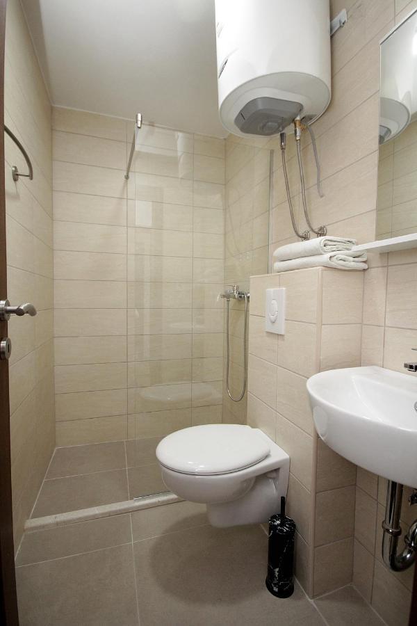 Apartments Residence Dj Petrovac Ngoại thất bức ảnh