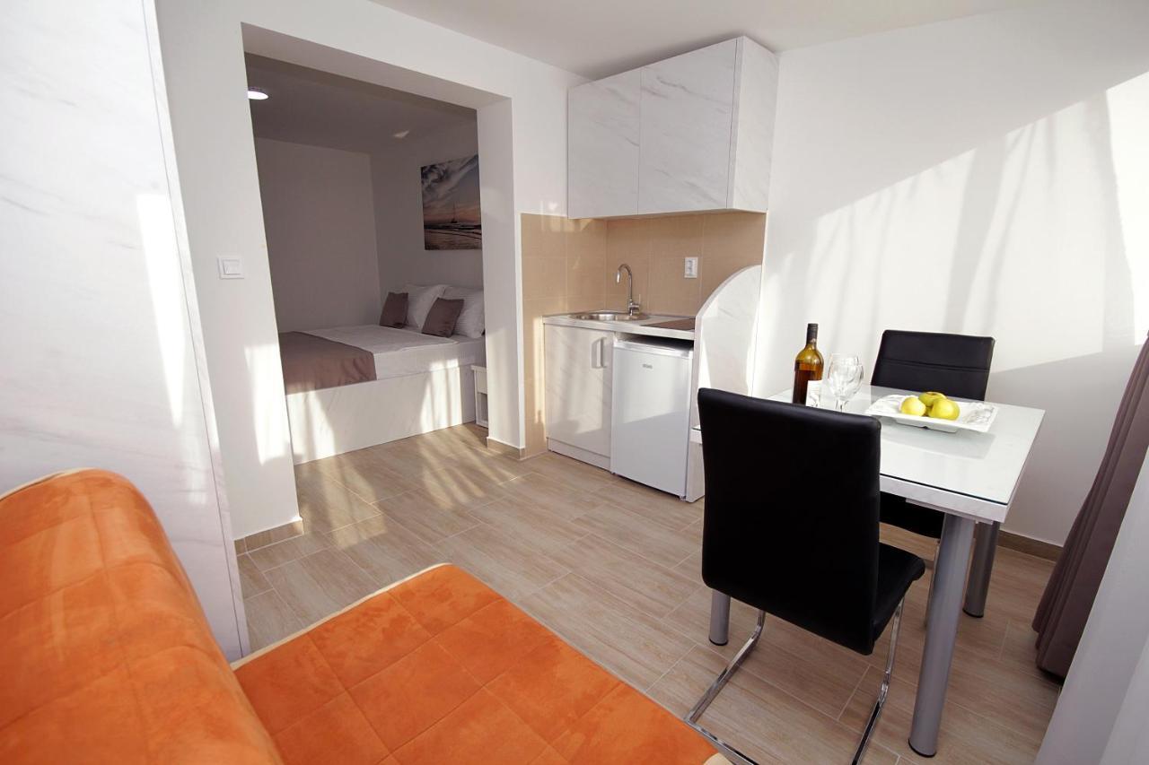 Apartments Residence Dj Petrovac Ngoại thất bức ảnh