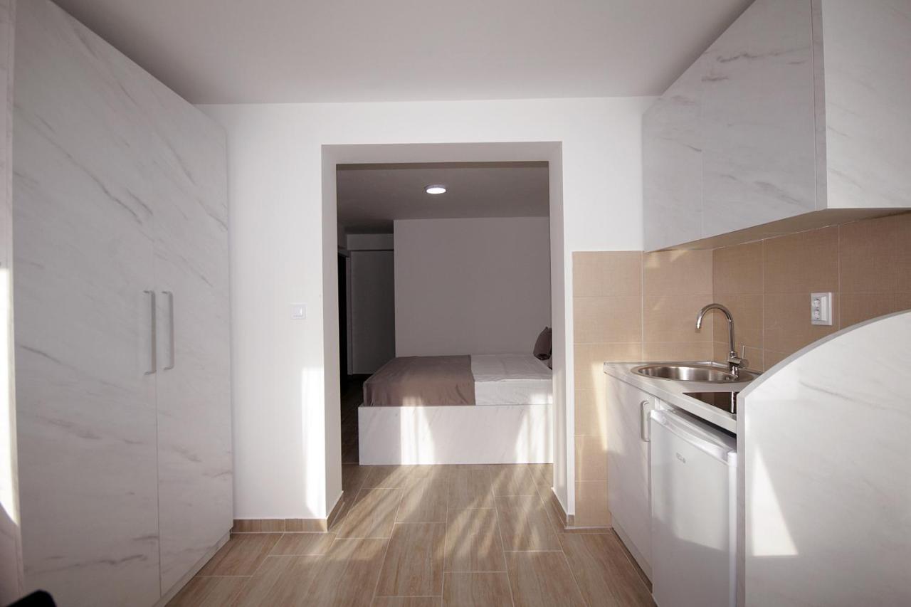Apartments Residence Dj Petrovac Ngoại thất bức ảnh