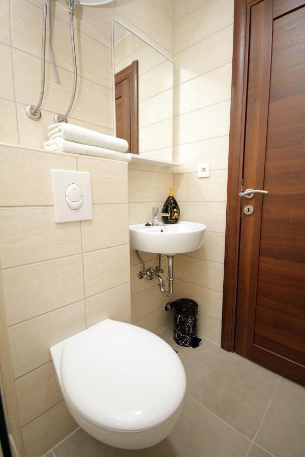 Apartments Residence Dj Petrovac Ngoại thất bức ảnh