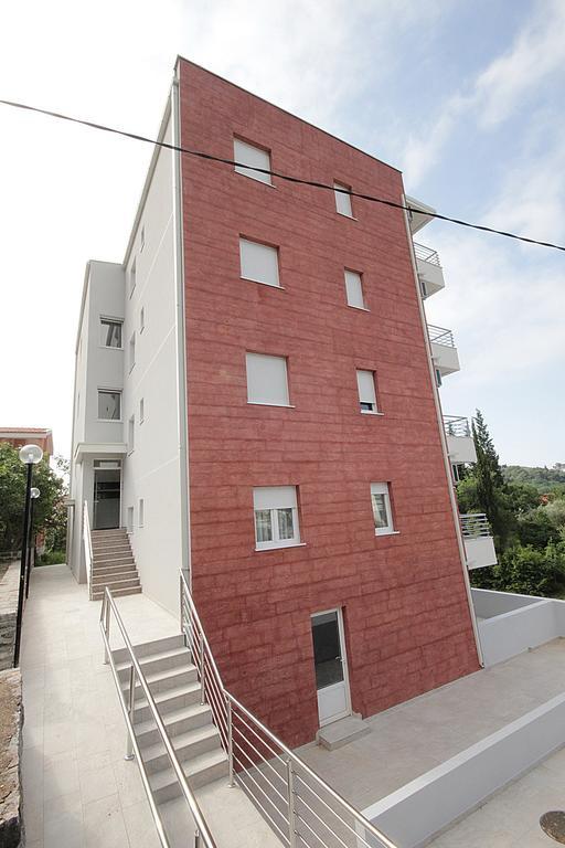 Apartments Residence Dj Petrovac Ngoại thất bức ảnh